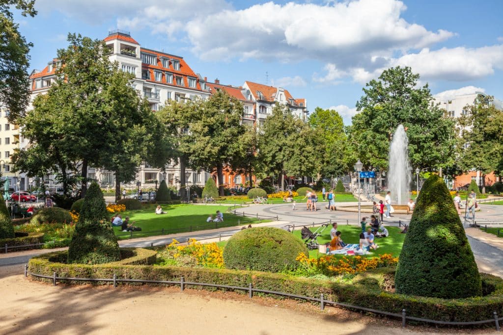Viktoria-luise Platz is just a walking distance from the Kurfürst
